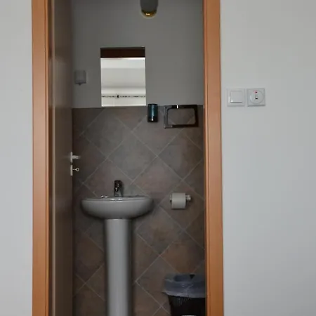 Konukevi Enka *